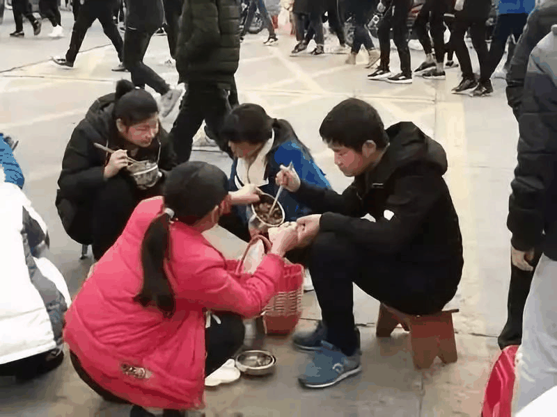 教育的真相：每個(gè)優(yōu)秀孩子的背后，都是父母的奮力托舉！