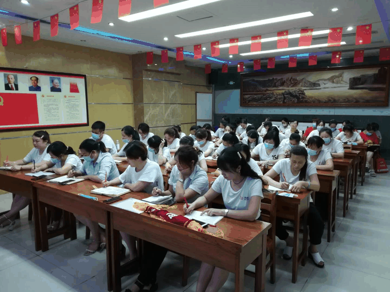 認(rèn)清形勢(shì)、明確任務(wù)、履職盡責(zé)、齊心協(xié)力，不斷開創(chuàng)百年教育發(fā)展的新局面！