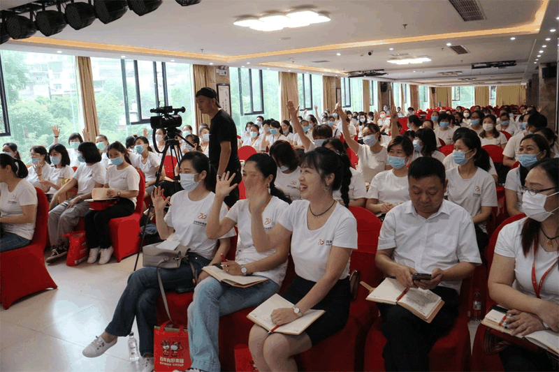 攻堅克難，鼓足干勁，堅決完成全年目標任務