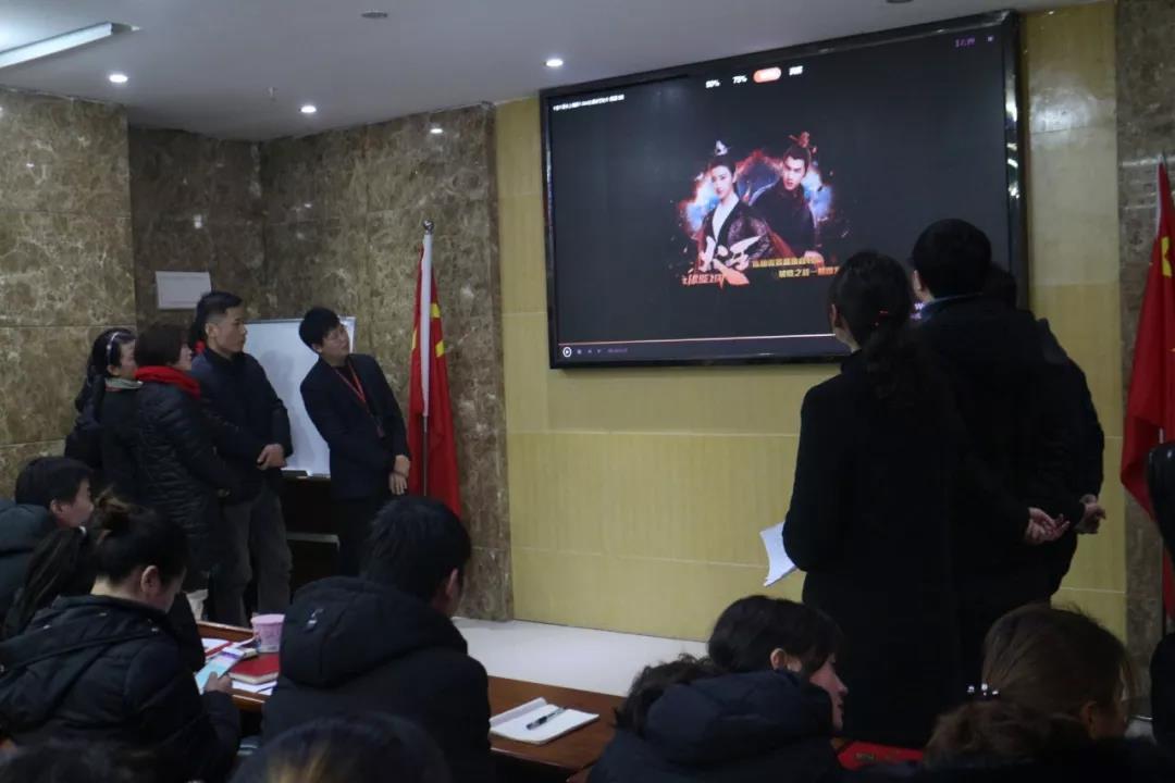 2019年，我們還在做房產(chǎn)中介，買房、賣房請放心找我們！