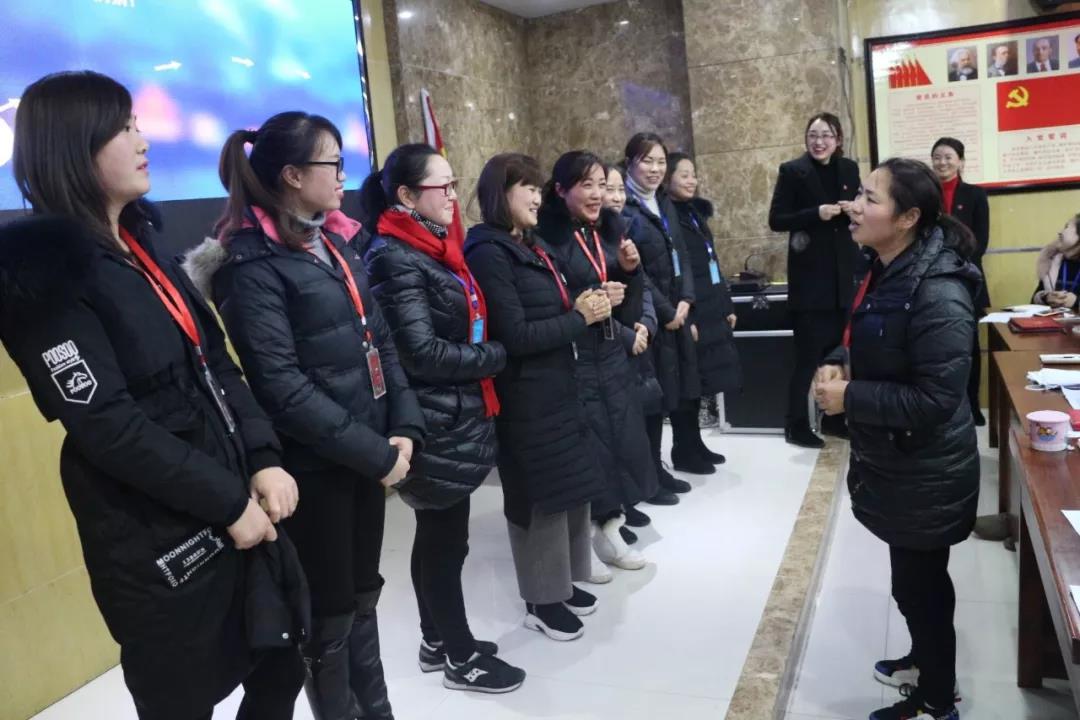 2019年，我們還在做房產(chǎn)中介，買房、賣房請放心找我們！