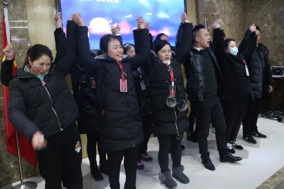 2019年，我們還在做房產(chǎn)中介，買房、賣房請放心找我們！