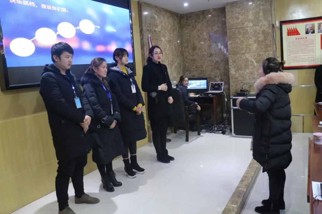 2019年，我們還在做房產(chǎn)中介，買房、賣房請放心找我們！